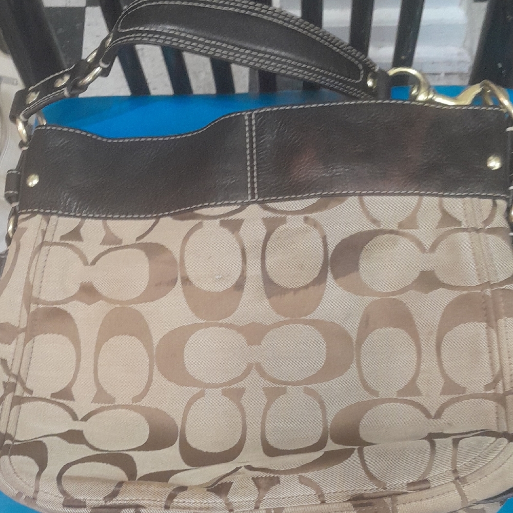 Lg Coach Zoe Signature Bag Hobo Style Please Read K0893-12674